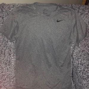 Men’s small Nike dri fit T-shirt